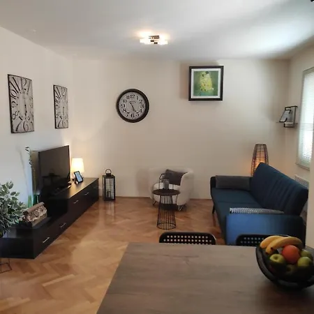 아파트 Apartman Ura 마카르스카