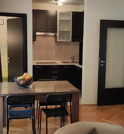 아파트 Apartman Ura 마카르스카
