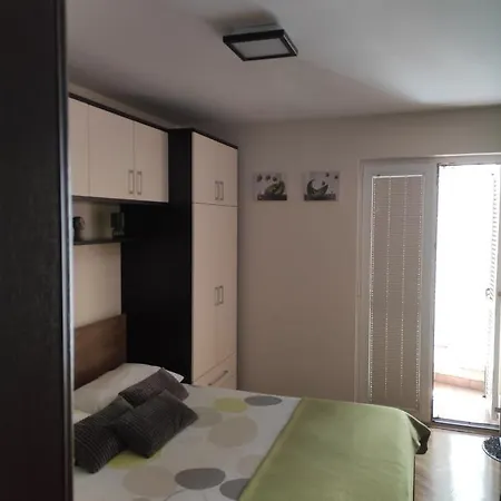 Apartman Ura * Makarska